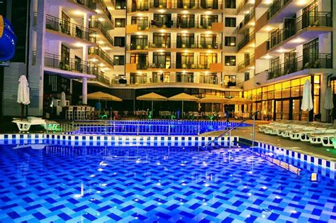 Best Western Plus Premium Inn.